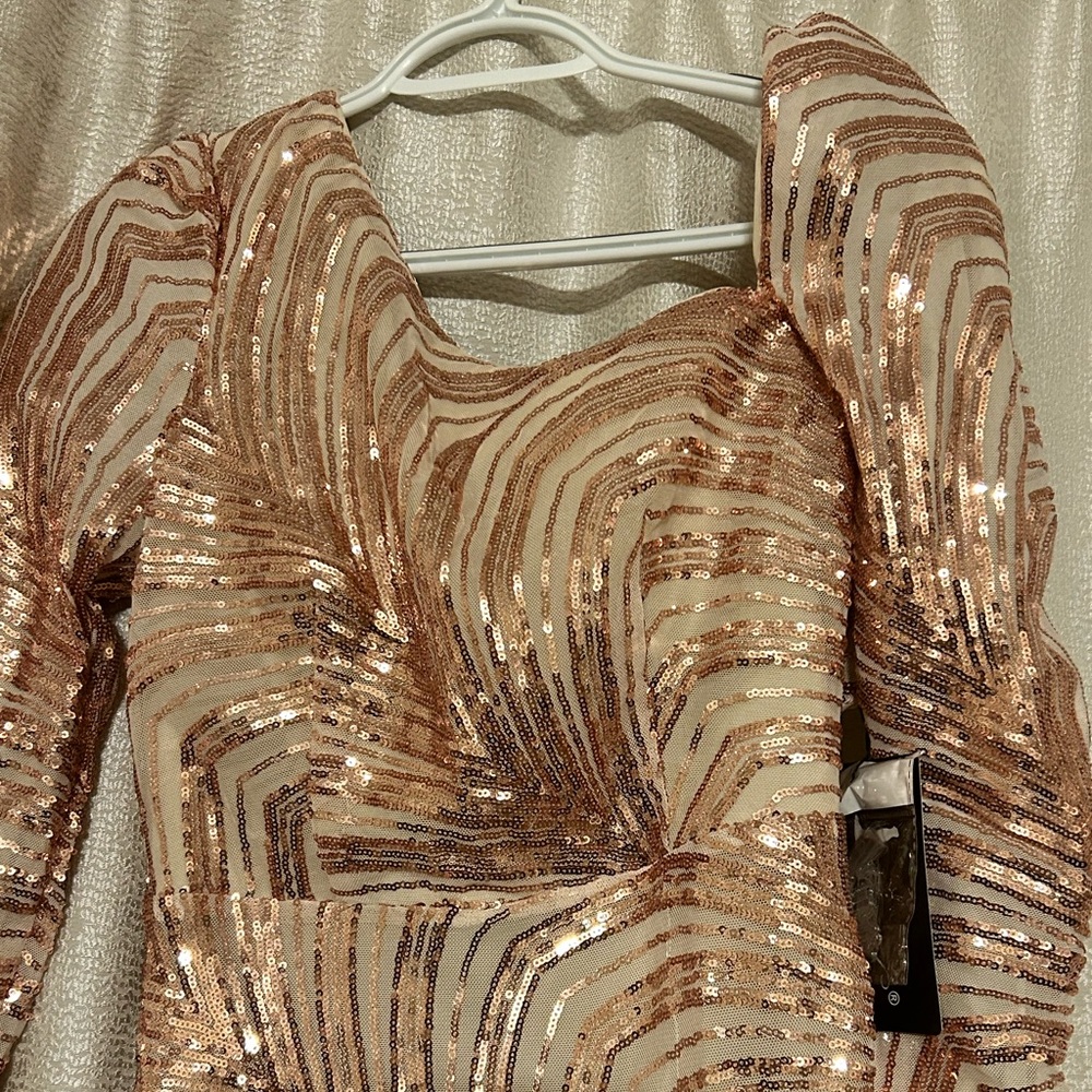 NWT One Shoulder Mermaid Sequin Maxi Gold Prom Dress - Picture 7 of 7